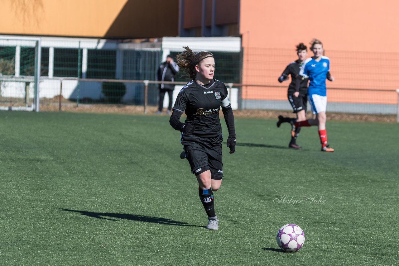 Bild 265 - B-Juniorinnen Halbfinale SVHU - Holstein Kiel : Ergebnis: 3:0